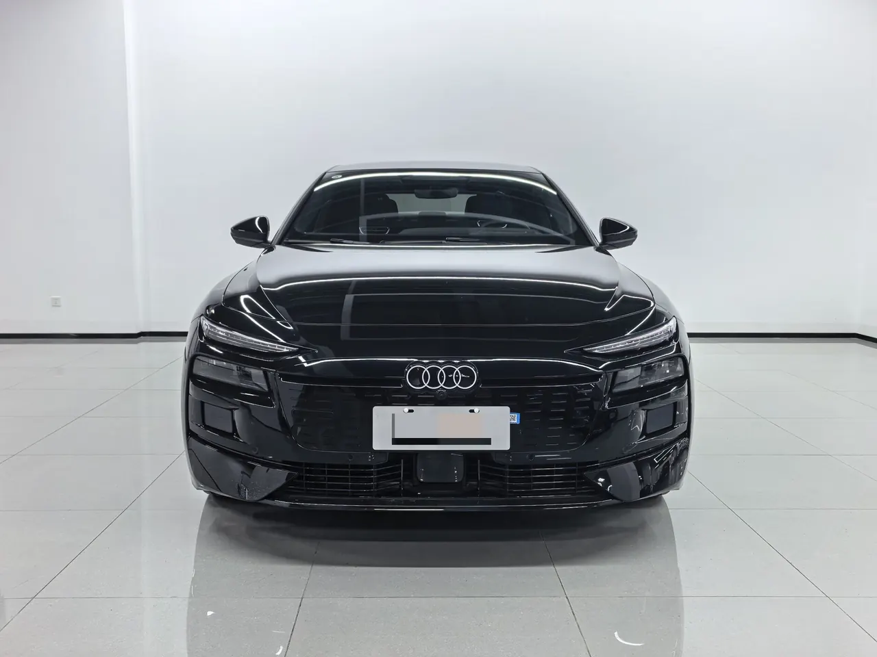 Audi 2026 A6L e-tron Starts Gan Kun Smart Driving Edition Automatic Gear 2