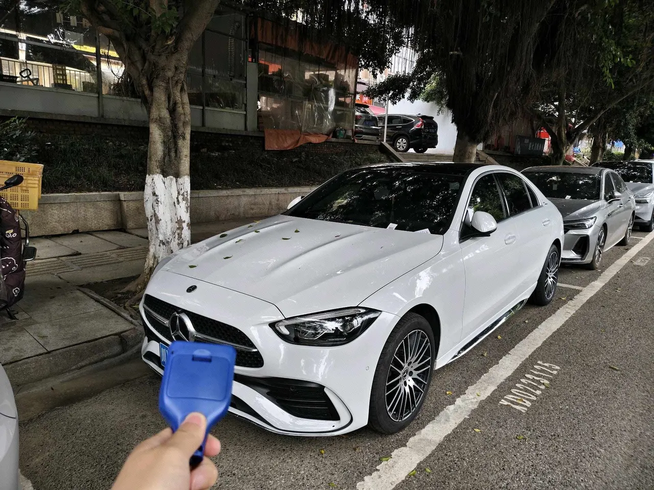 Открыть галерею: Mercedes Benz Class C 2024 C 260 L 48V 1.5T Sports Edition Automatic Gear