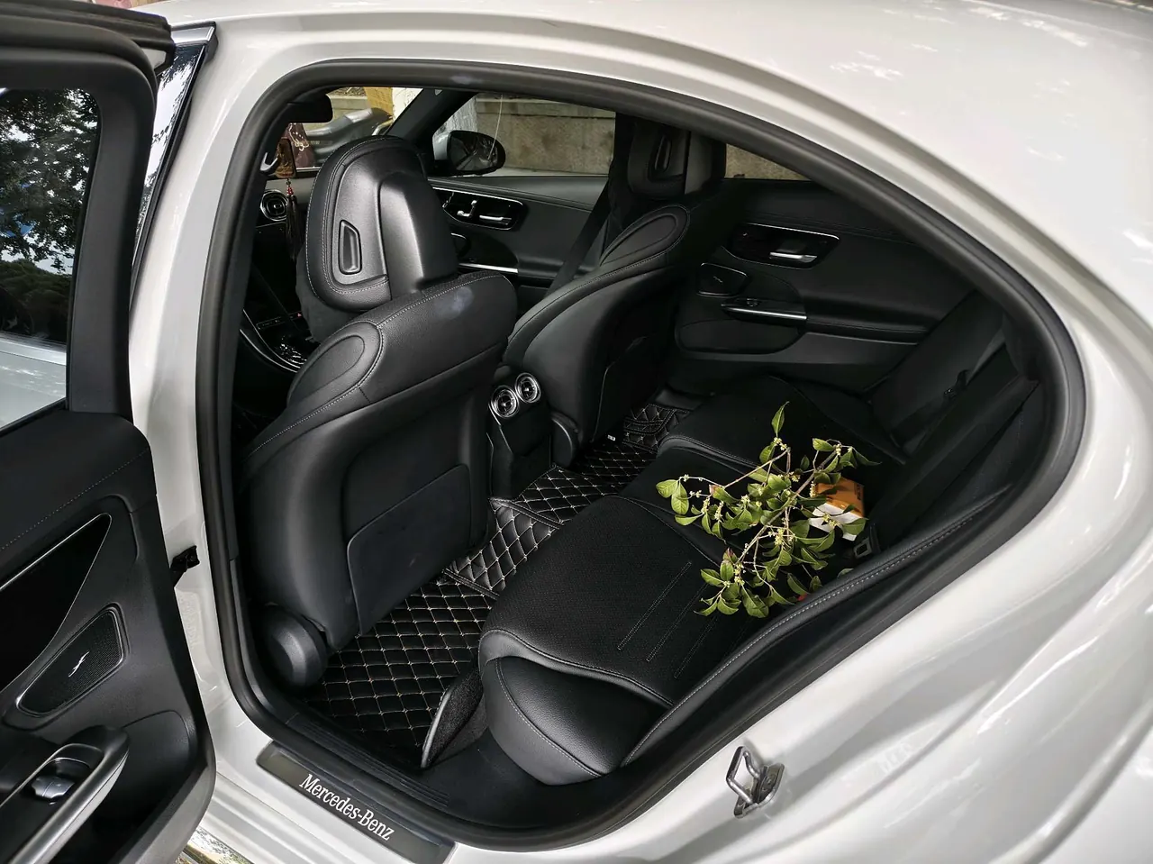 Mercedes Benz Class C 2024 C 260 L 48V 1.5T Sports Edition Automatic Gear 6