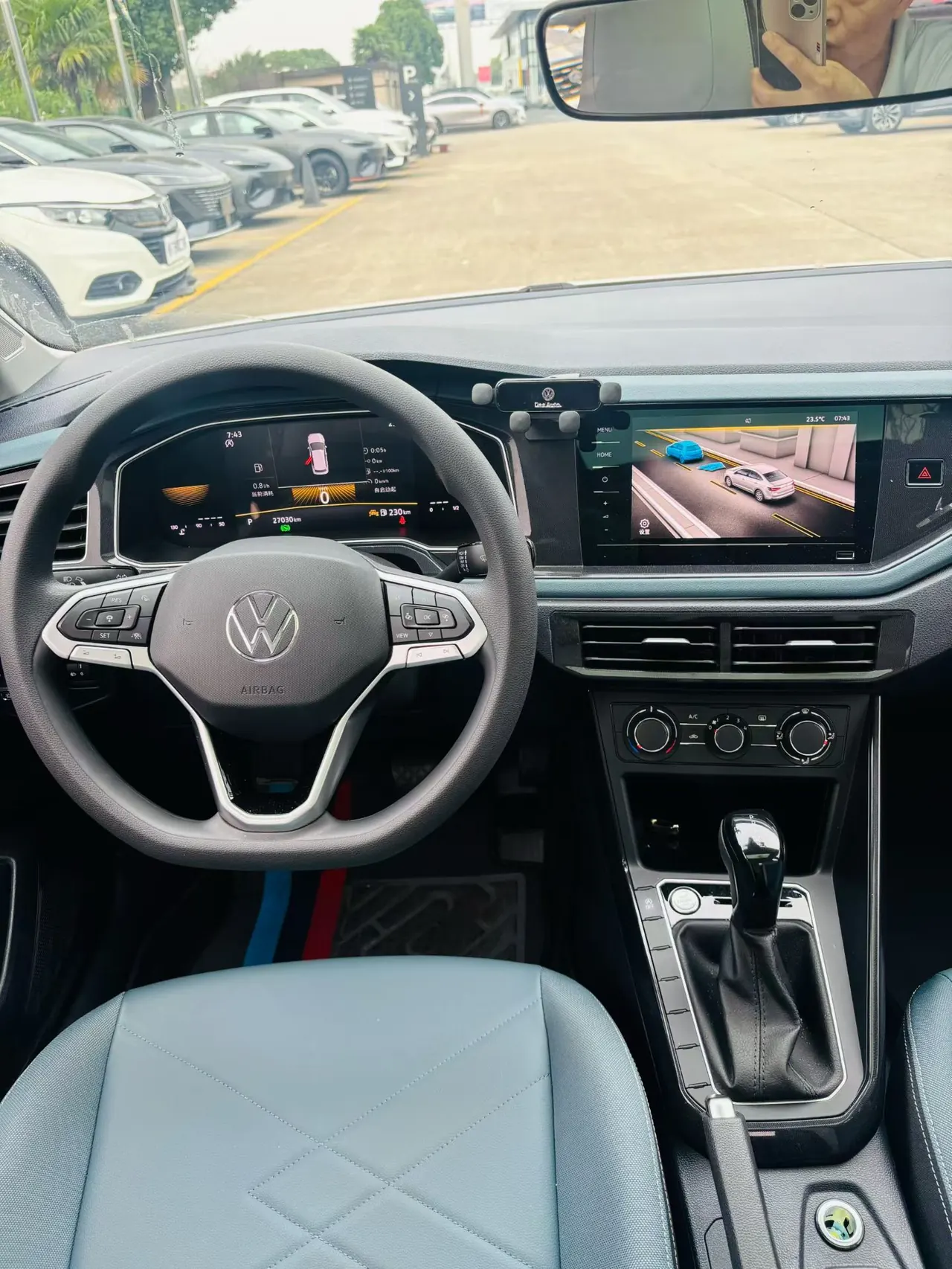 Volkswagen 2023 Lavida New 1.5 New Wish Edition Automatic Gear 4