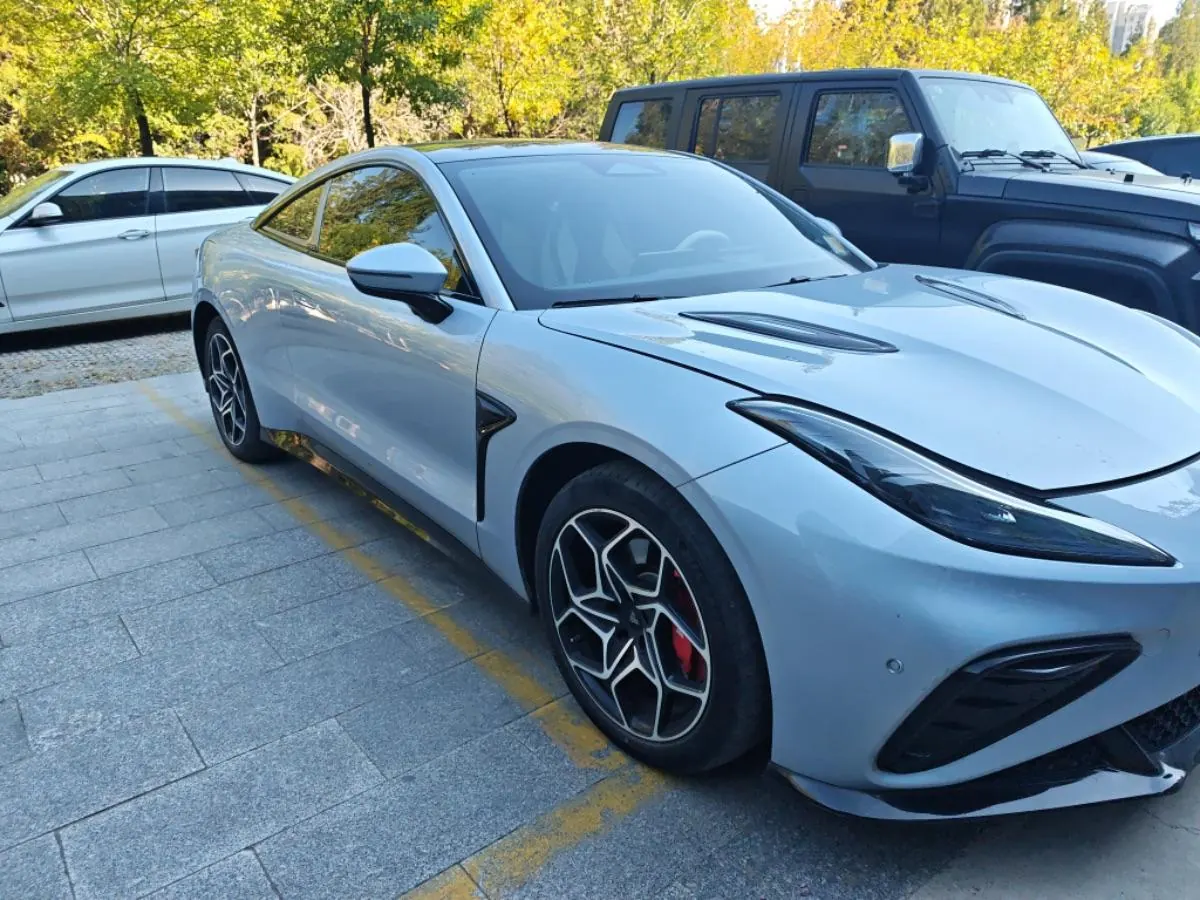 Neta 2023 Neta GT 580 AWD automatic gear 3