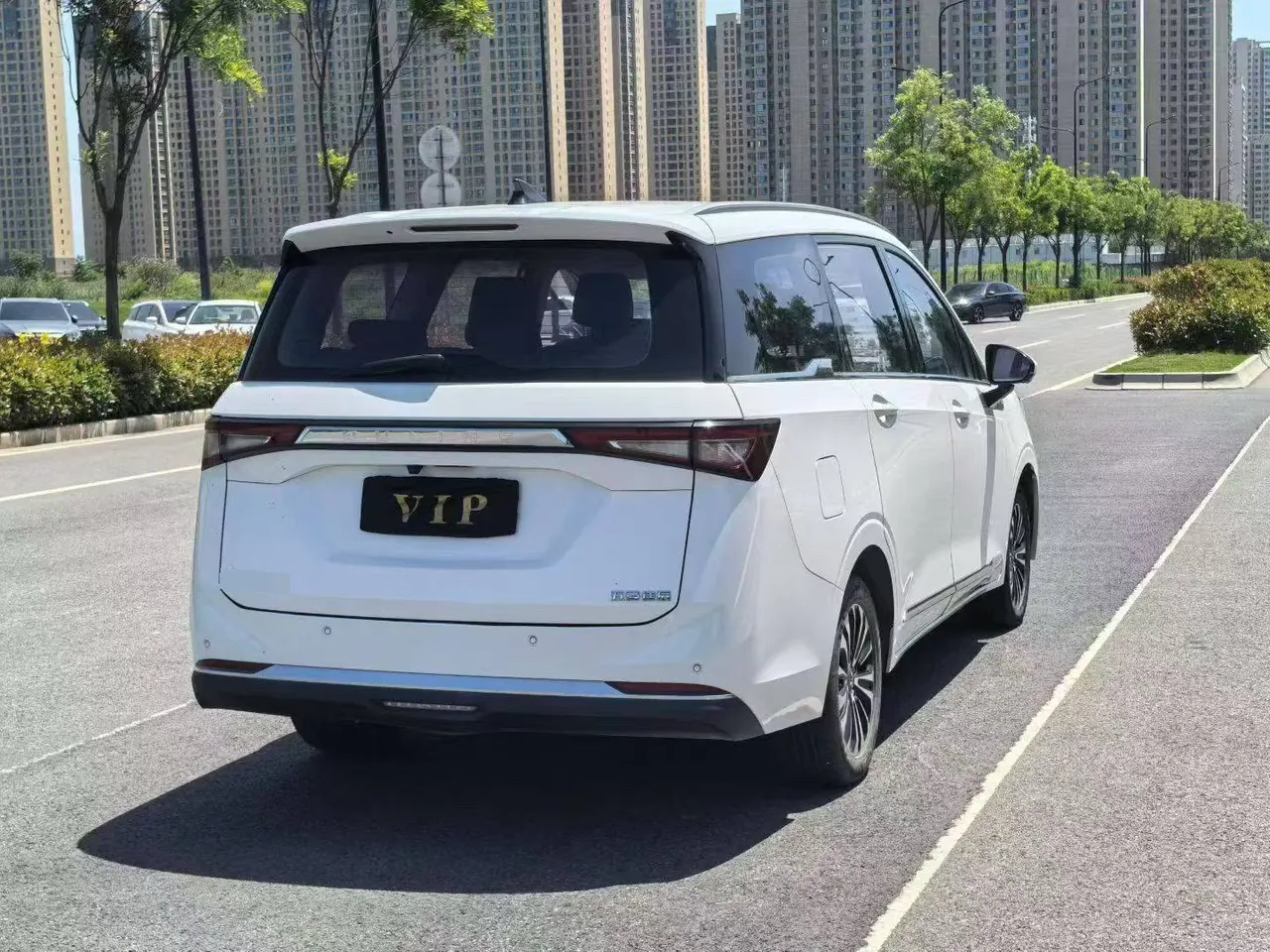 WuLing 2022 Jiachen 1.5T Stepless Smart Luxury Automatic Gear 2