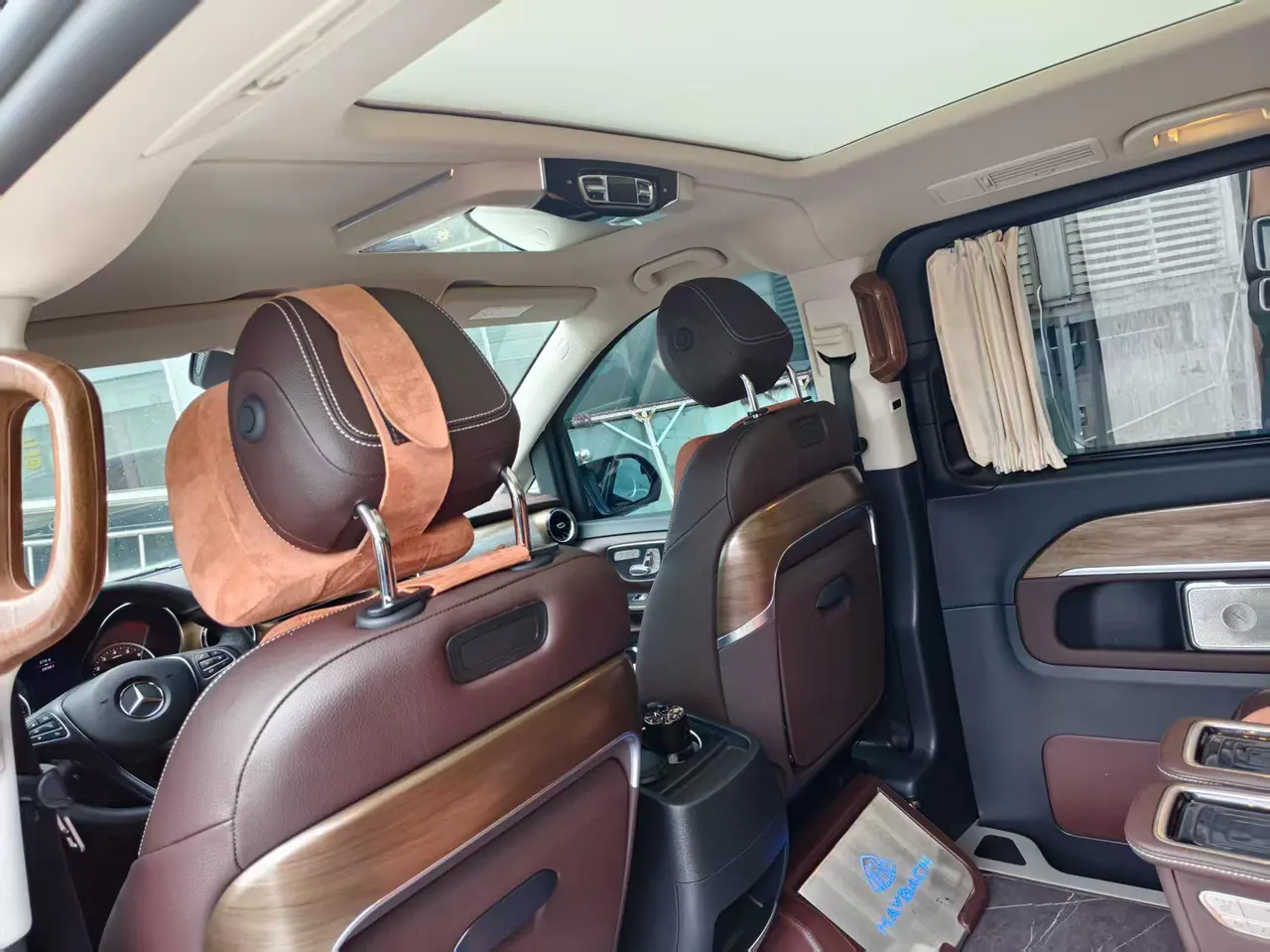 Mercedes Benz V 2022V 260 L 2.0T Premium Edition Automatic Gear 5