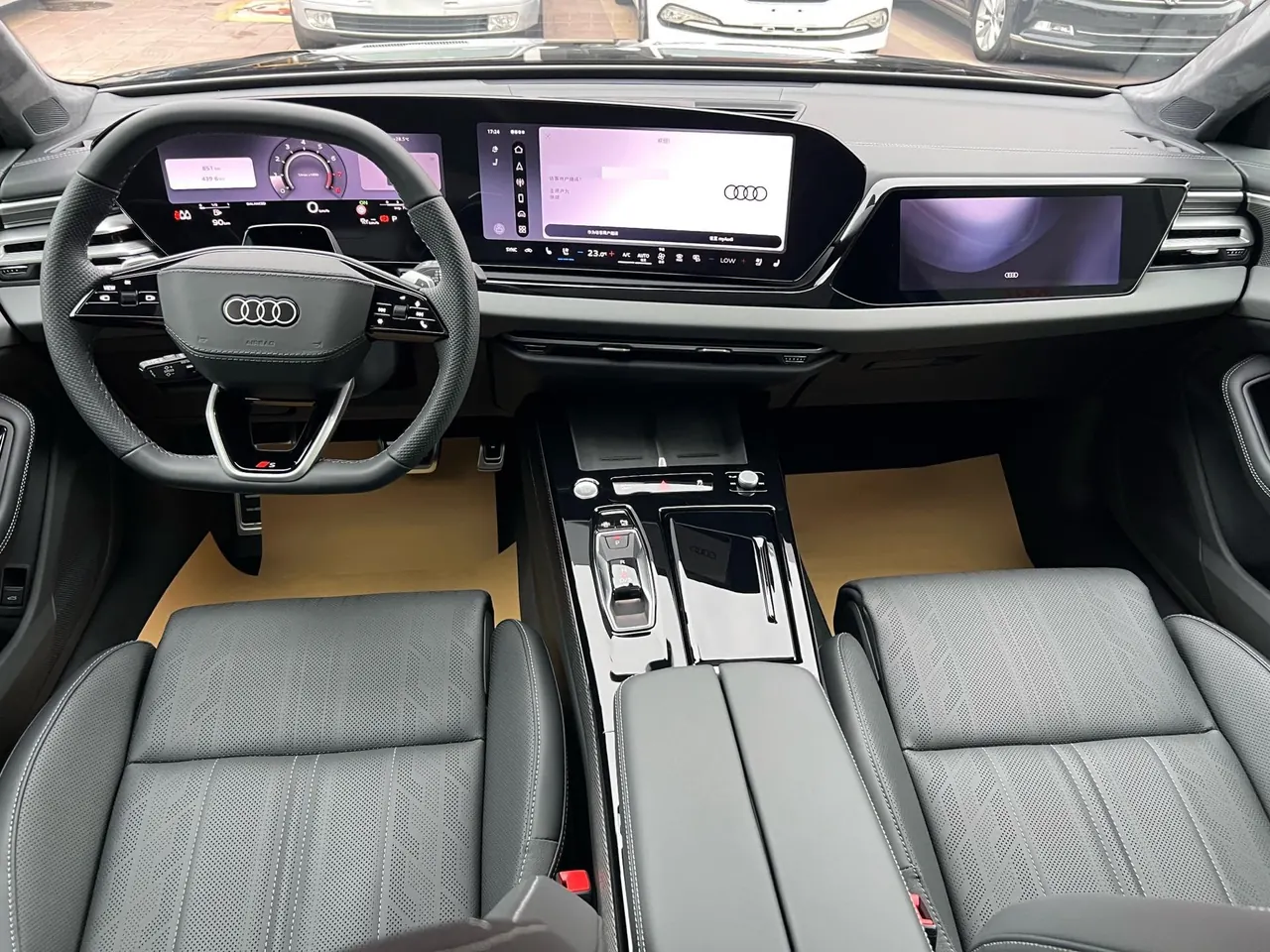 Audi 2026 A6L 2.0T Quattro Enjoy Elegant Automatic Gear 4