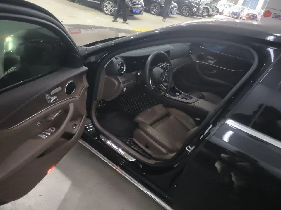 Mercedes Benz E-Class 2022 E 260 L 4MATIC 2.0T Automatic 2