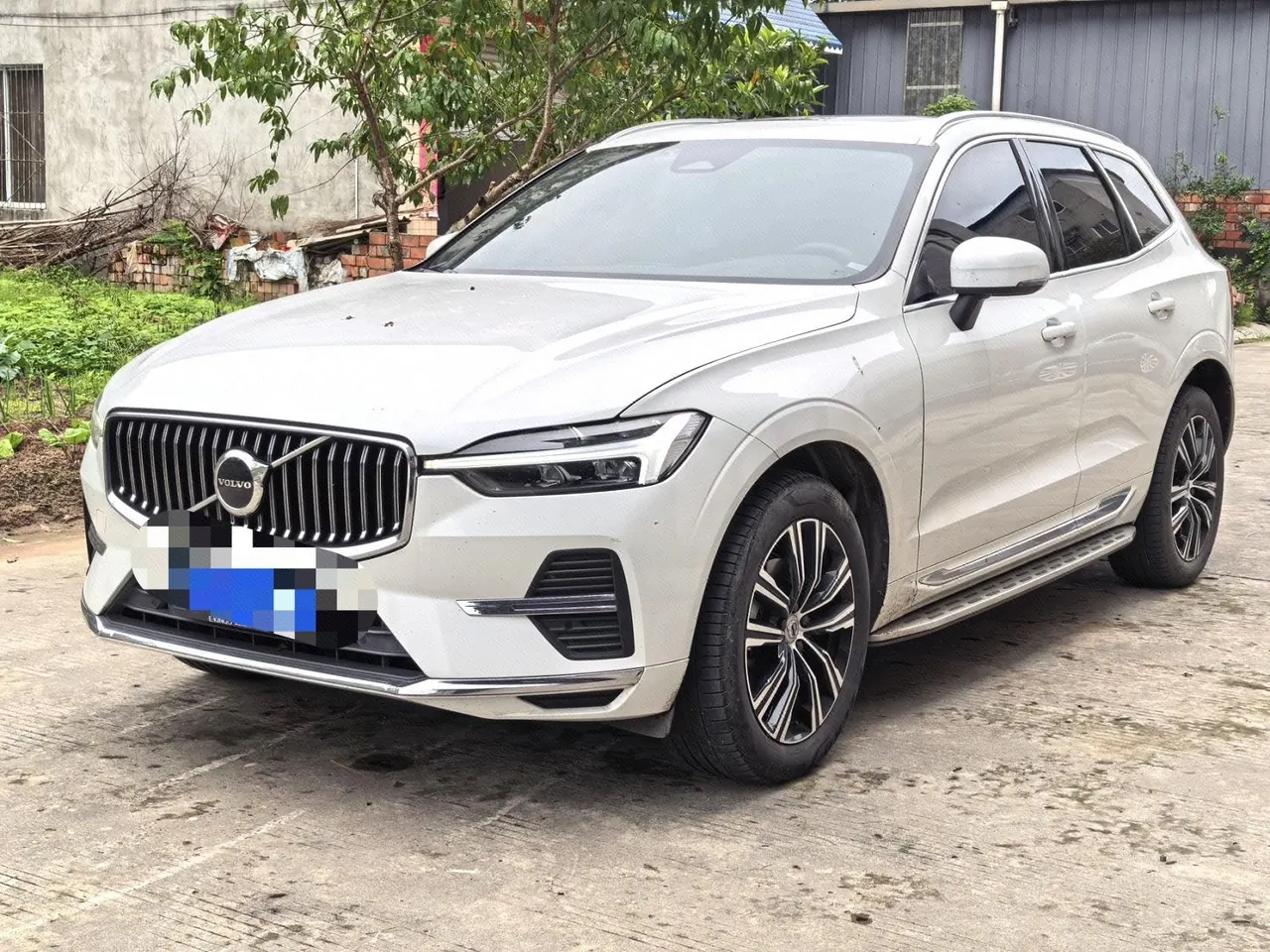 打开图片灯箱:Volvo 2022 XC60 48V 2.0T B5 4-wheel drive Zhiyuan Deluxe Edition Automatic Gear