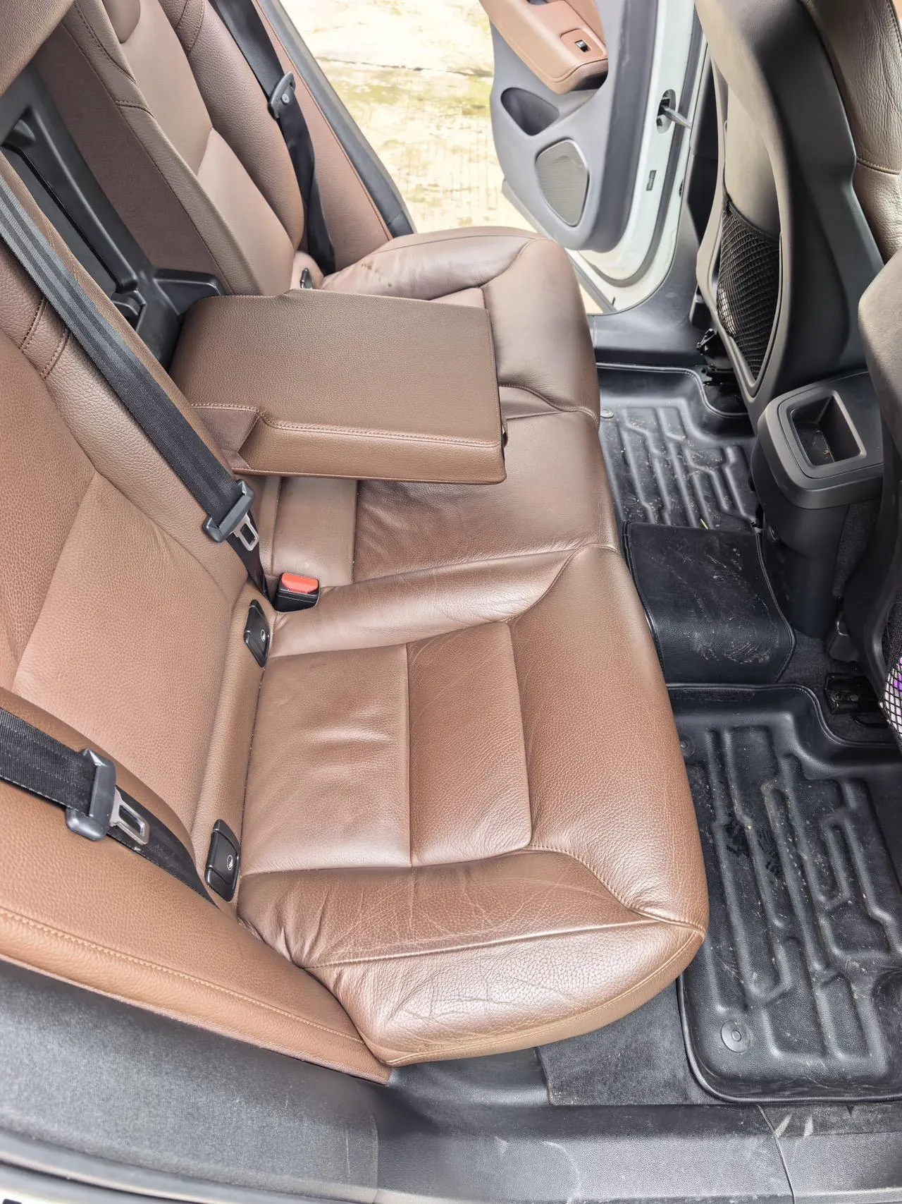 Volvo 2022 XC60 48V 2.0T B5 4-wheel drive Zhiyuan Deluxe Edition Automatic Gear 4