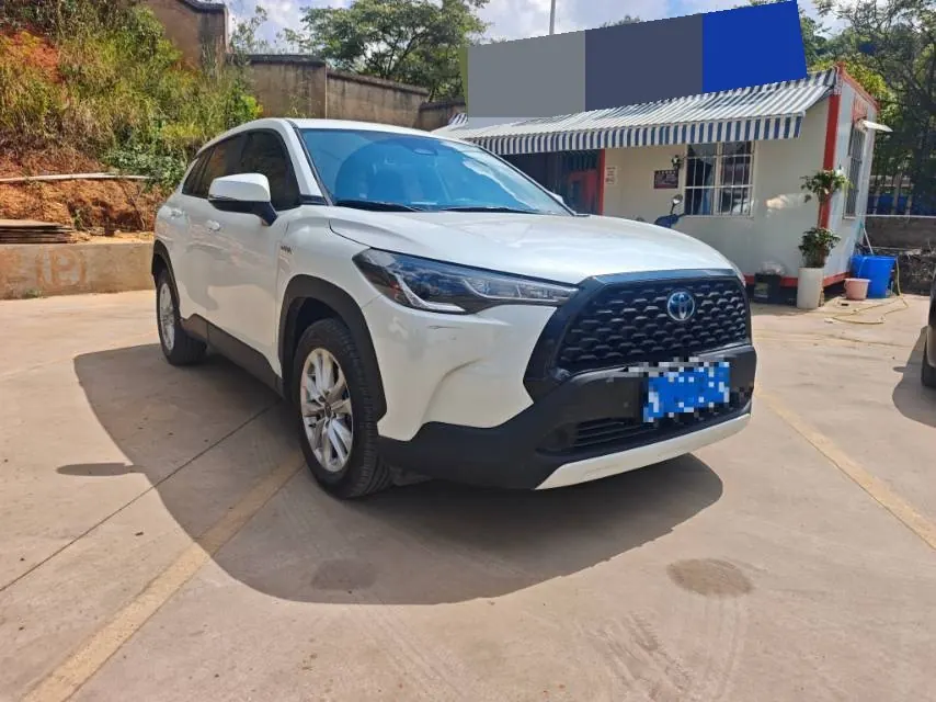 Toyota 2023 Corolla Sharp Double Engine 2.0 Stepless Pioneer Edition Automatic Gear 3