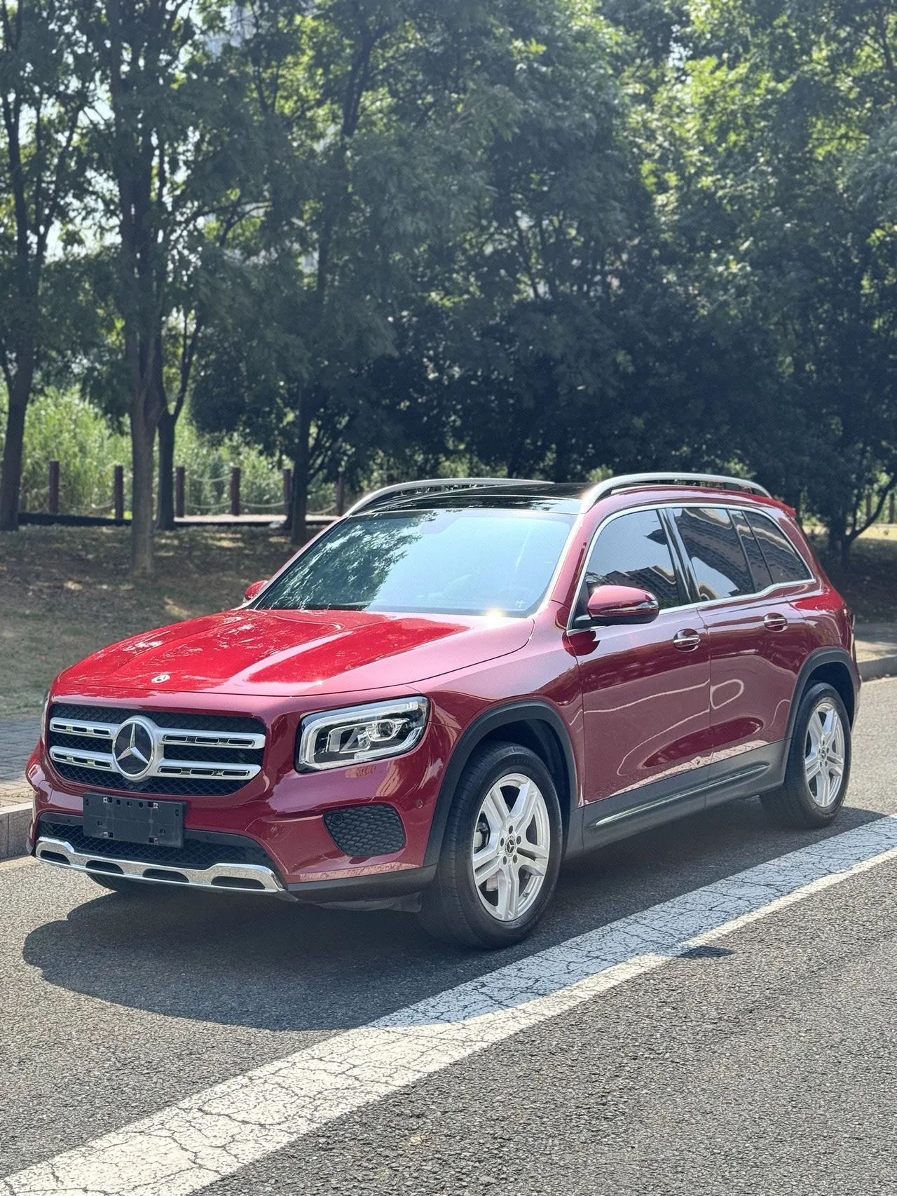 Открыть галерею: Mercedes Benz 2020 GLB 200 1.3T Dynamic (Modified) Automatic Gear