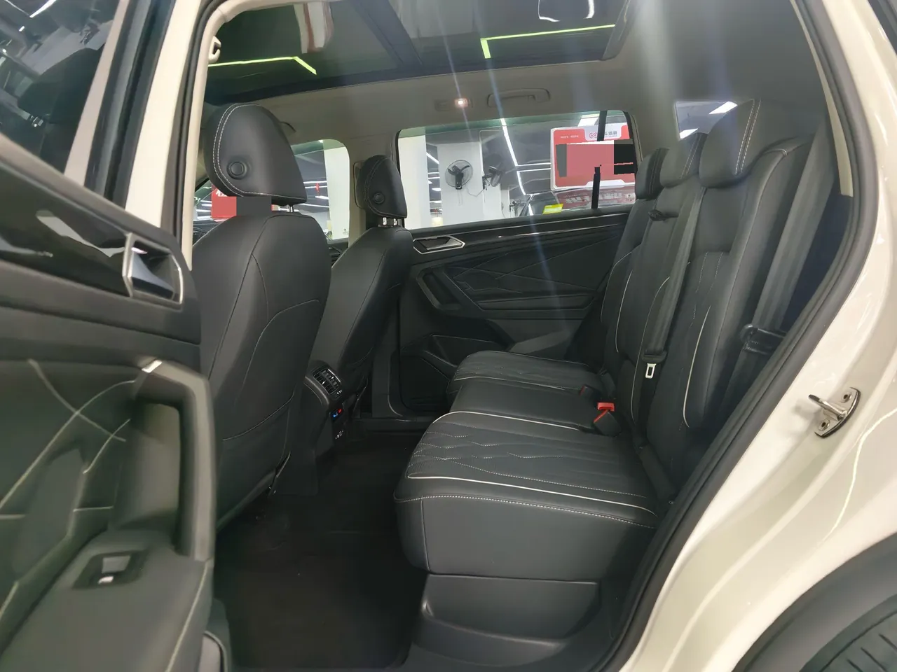 Volkswagen Tiguan L New Energy 2022 Tiguan L PHEV 1.4T 430 Premium Edition Automatic Gear 4
