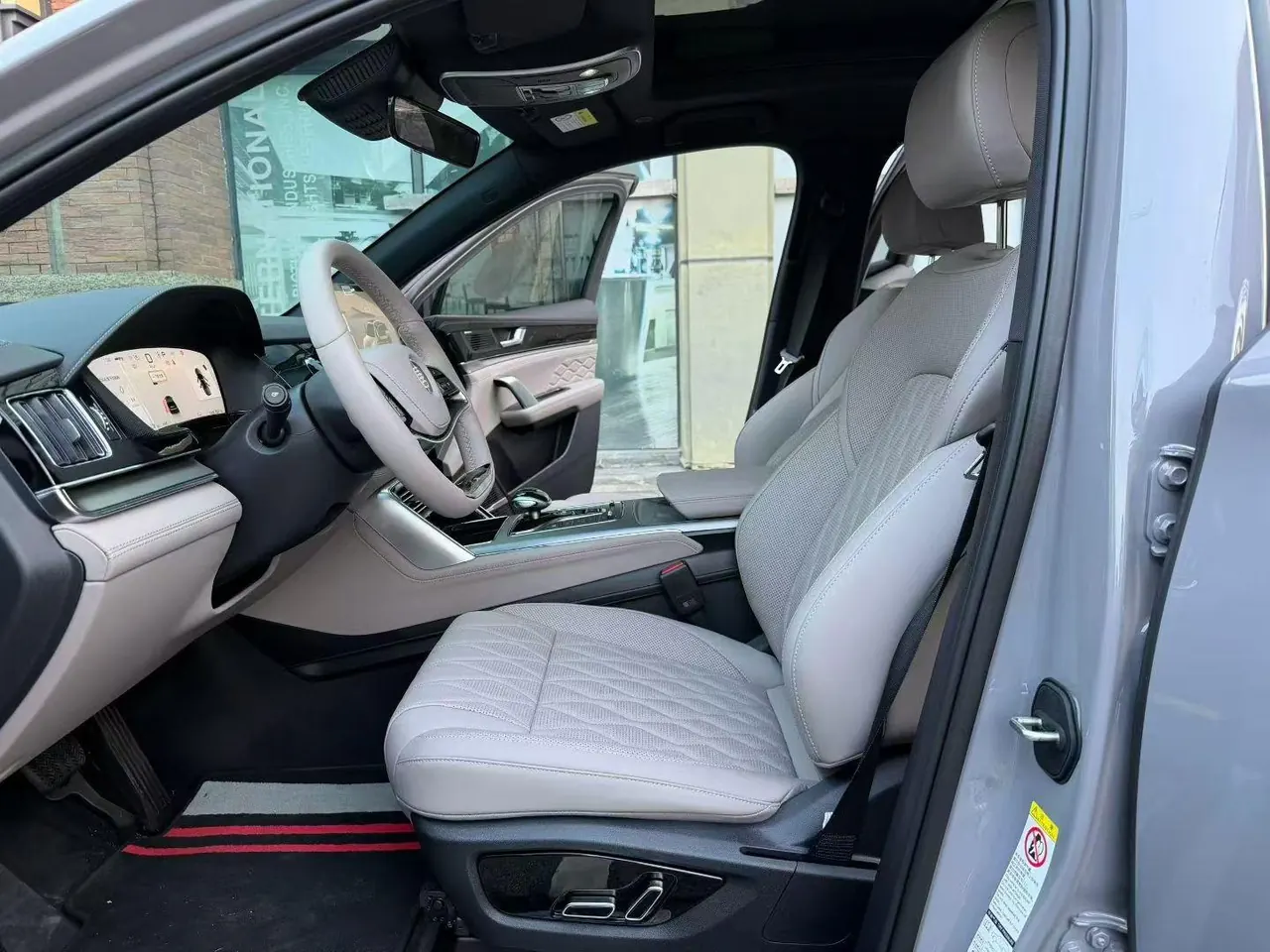 BYD Tang New Energy 2025 Tang DM-i 1.5T Stepless 115KM Honorable Automatic Gear 7