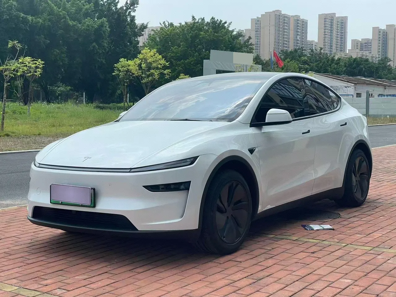 打开图片灯箱:Tesla 2025 Model Y long endurance all-wheel drive version (modified) automatic gear