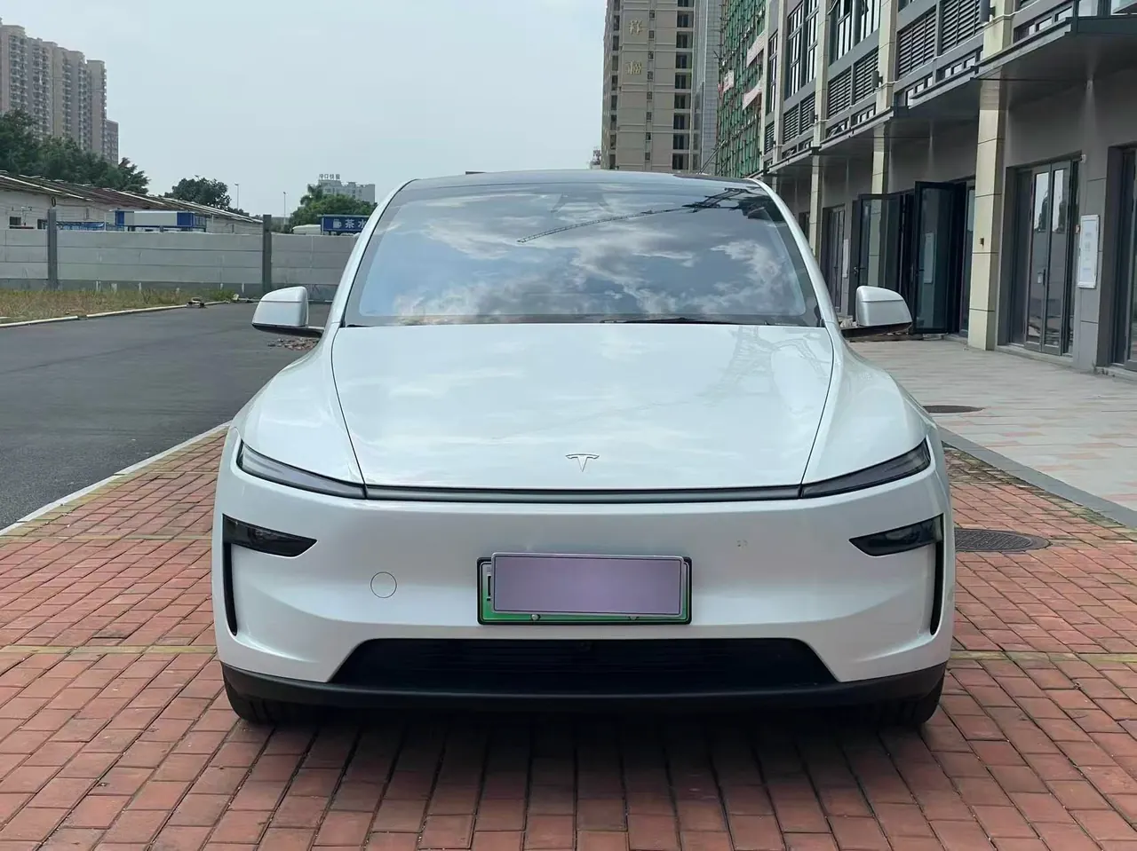 Tesla 2025 Model Y long endurance all-wheel drive version (modified) automatic gear 2