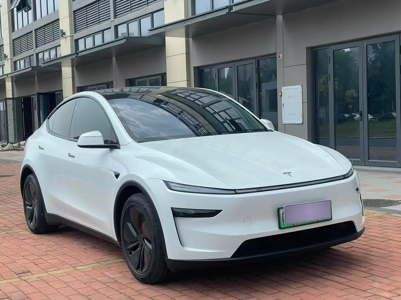 Tesla 2025 Model Y long endurance all-wheel drive version (modified) automatic gear 3