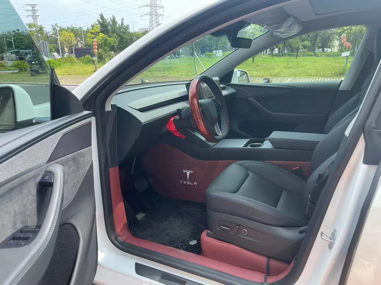 Tesla 2025 Model Y long endurance all-wheel drive version (modified) automatic gear 5