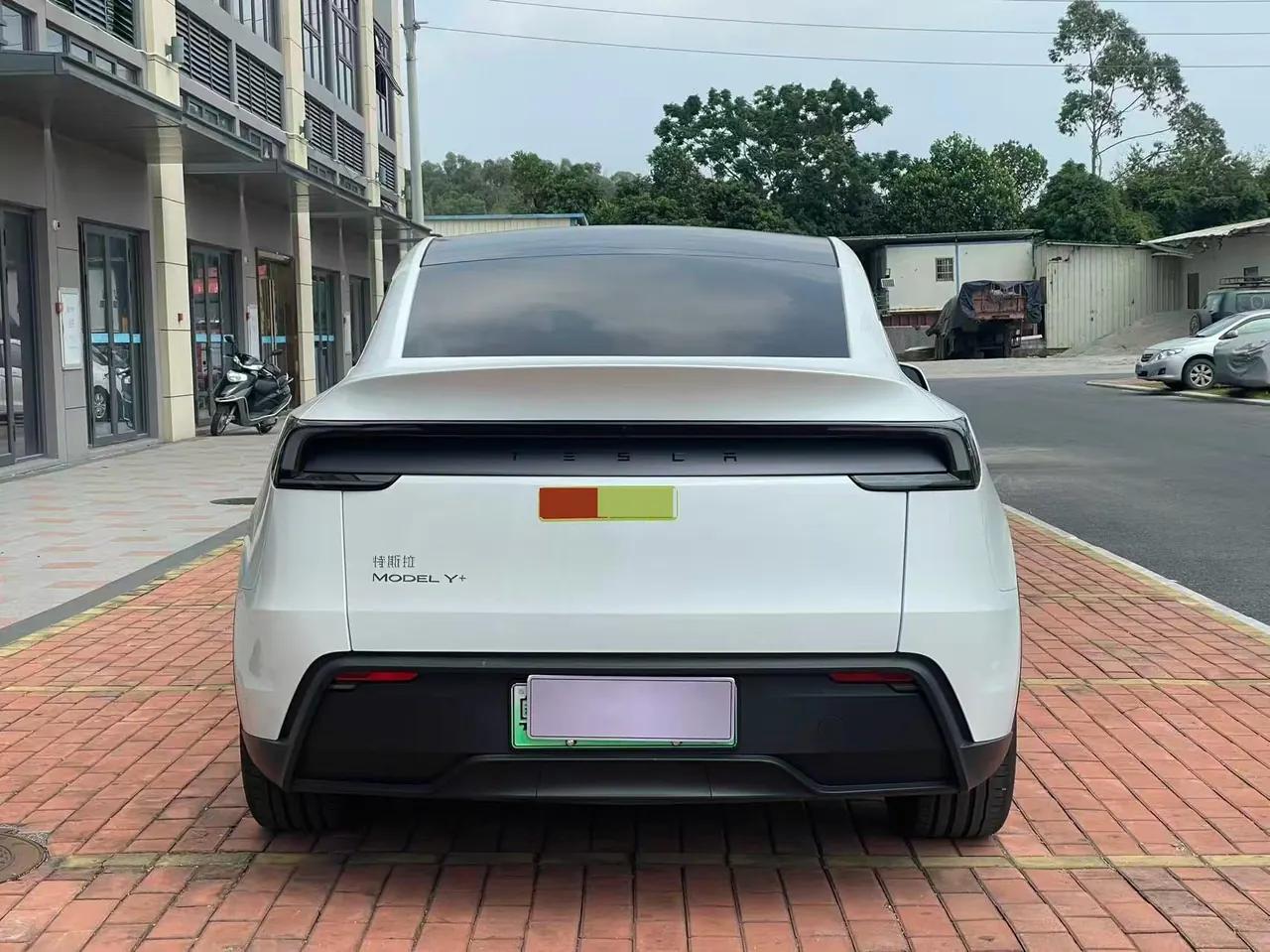 Tesla 2025 Model Y long endurance all-wheel drive version (modified) automatic gear 8