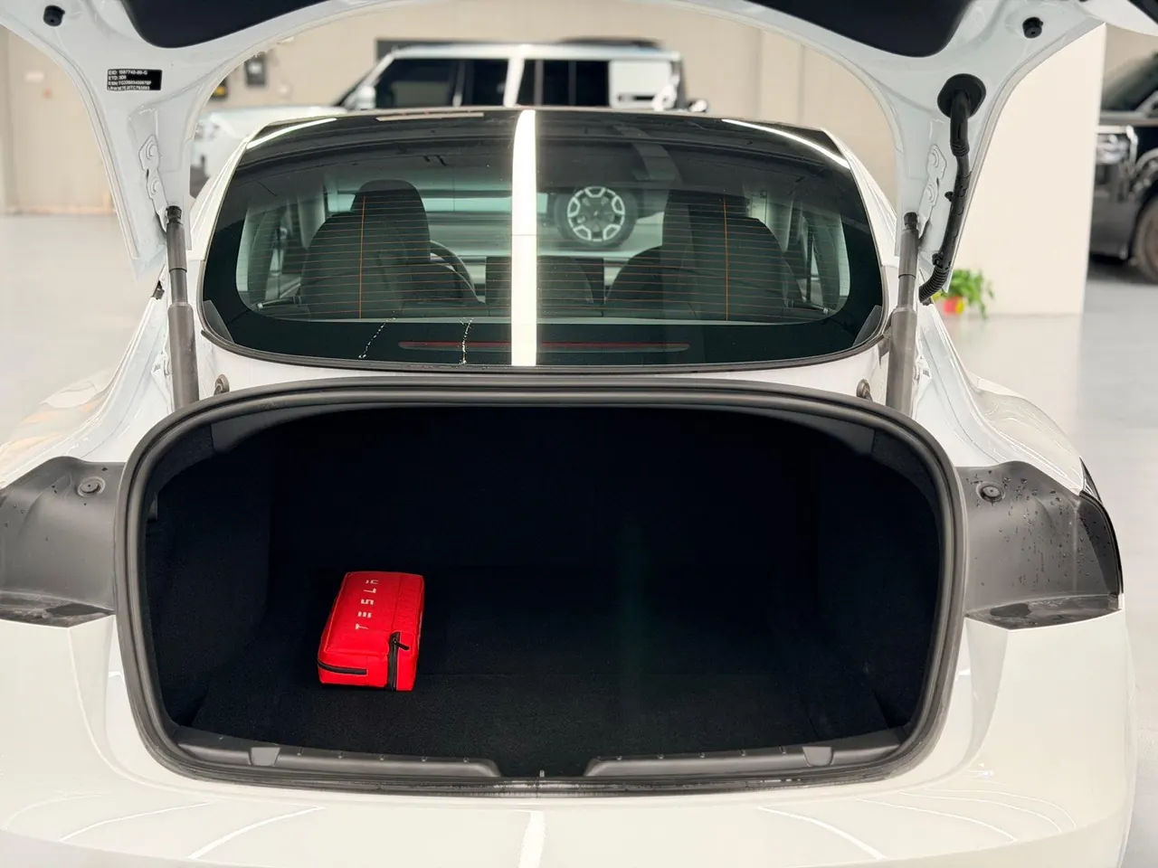 Tesla 2026 Model 3 Long Endurance Rear Wheel Drive Automatic Transmission 8
