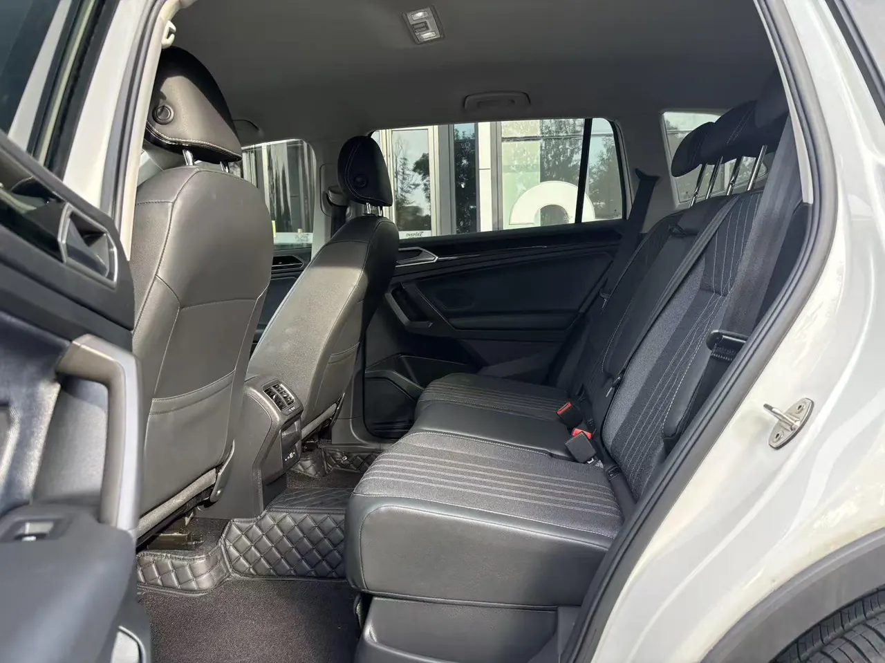 Volkswagen 2022 Tiguan L 2.0TSI 330TSI Two-Drive Comfortable Edition Automatic Gear 5