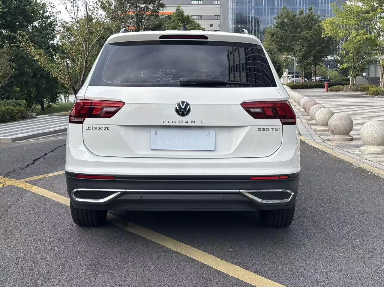 Volkswagen 2022 Tiguan L 2.0TSI 330TSI Two-Drive Comfortable Edition Automatic Gear 8