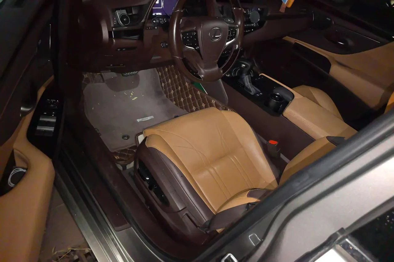 Lexus ES (Imported) 2020 ES300h 2.5 Stepless Administrative Edition Automatic Gear 4
