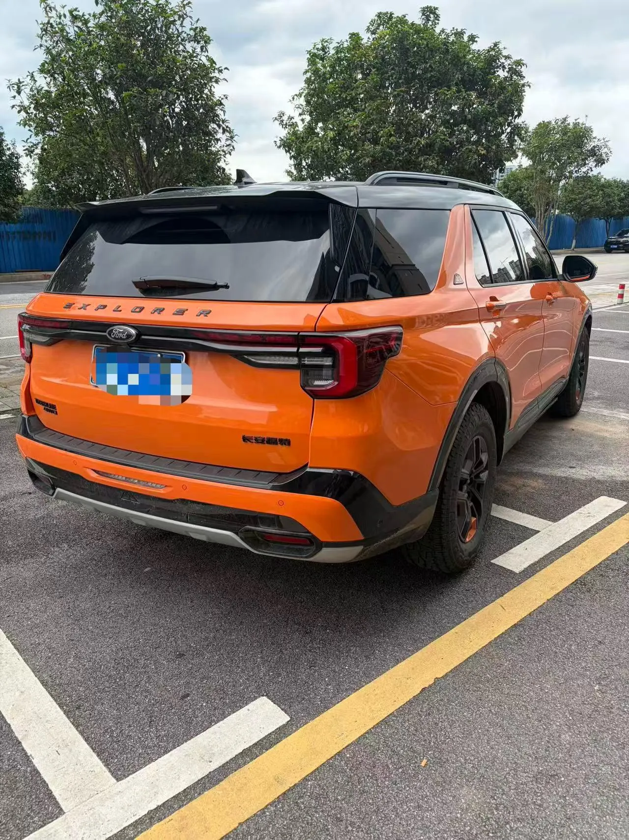 Ford 2023 Explorer 2.3T EcoBoost 285 Kunlun Peak Edition 6-seat Automatic 2