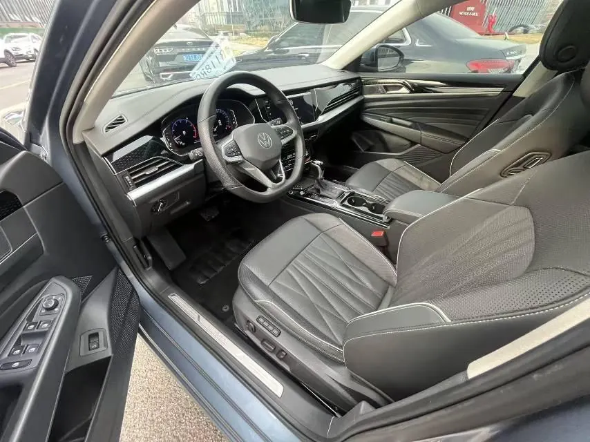 Volkswagen 2022 Passat 2.0TSI 330TSI Star Deluxe Edition Automatic Transmission 6