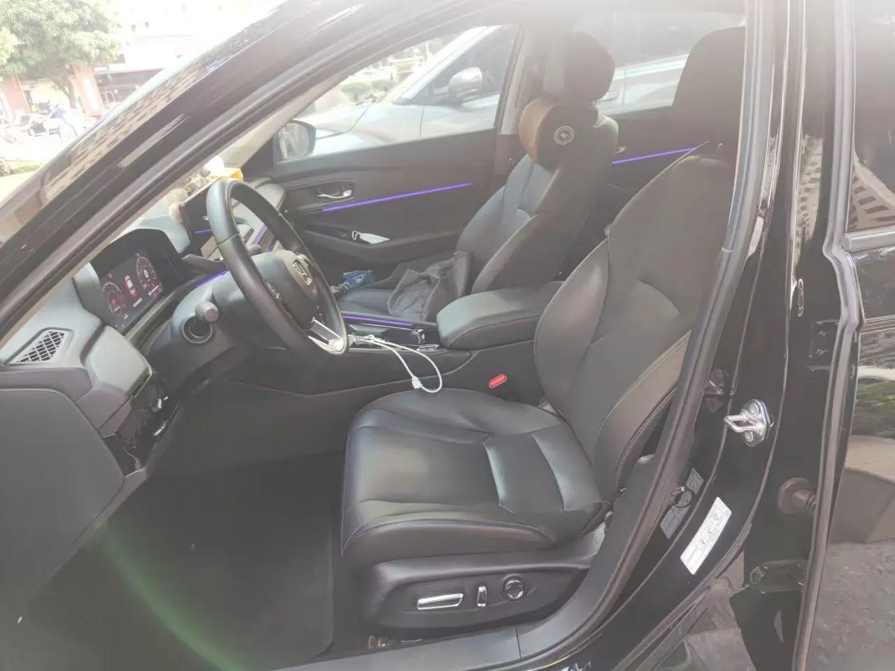 Honda 2025 11th Generation Accord 1.5T Stepless 260TURBO Premium Edition Automatic Gear 2