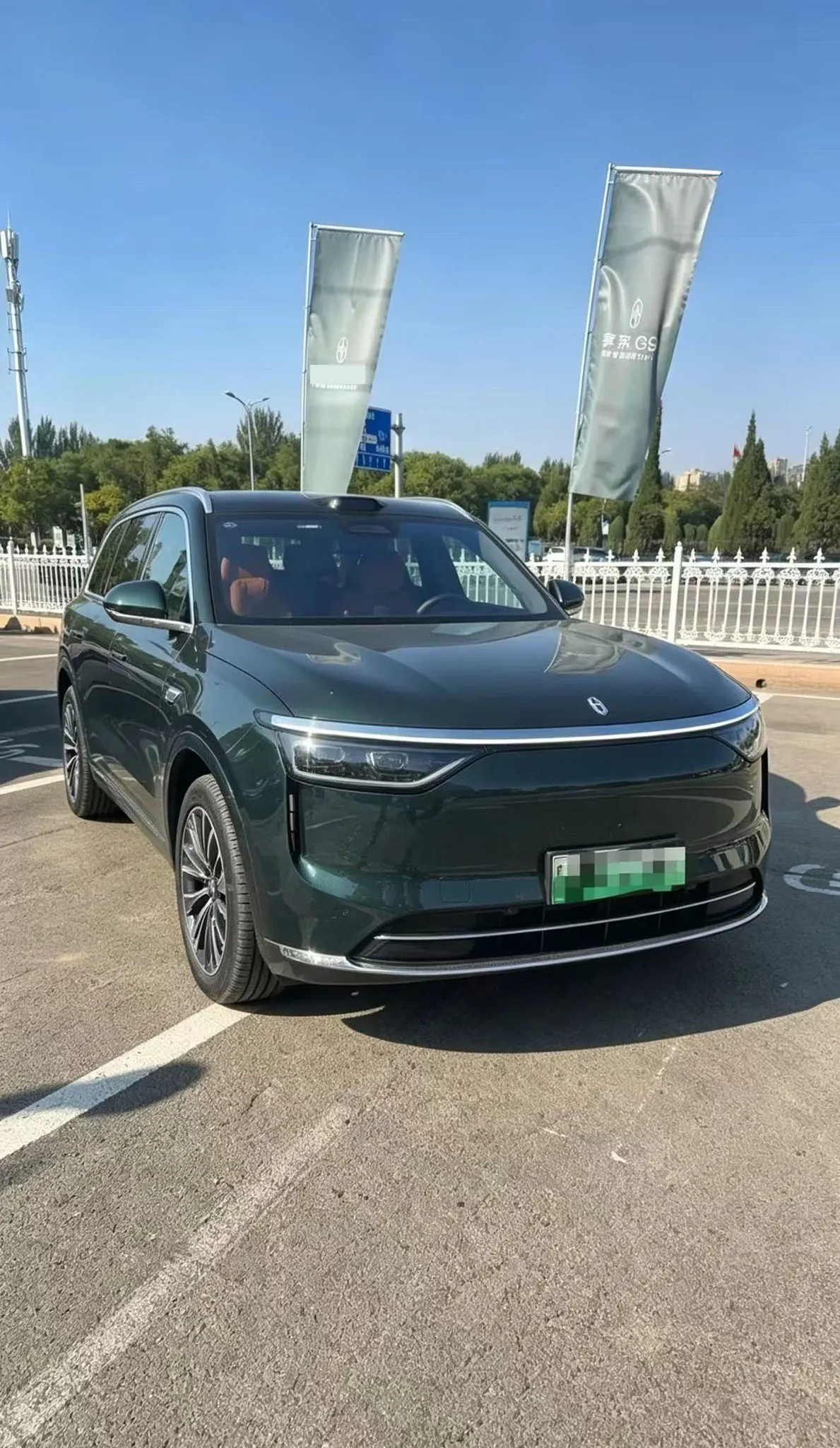 AITO 2025 AITO M8 Ultra 53.4kWh 6-seat automatic gear 3
