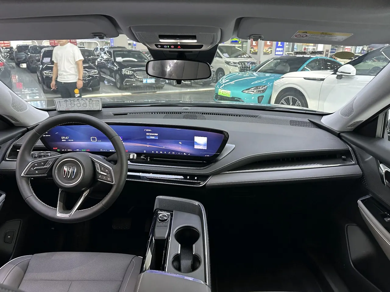 Buick 2025 E 5 620KM Premium Edition Automatic Gear 7