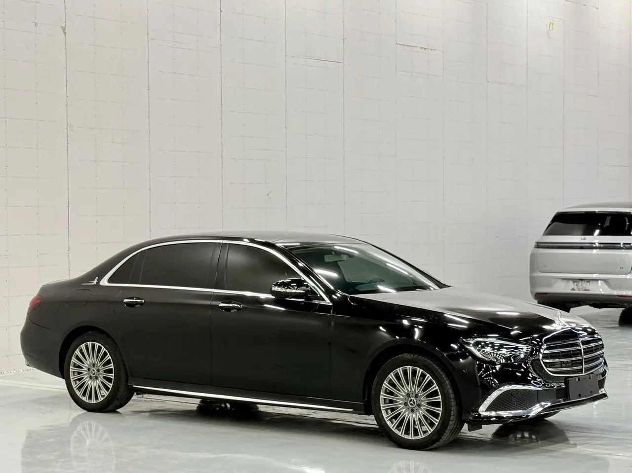Mercedes Benz E-Class 2020 E 300 L 2.0T Fashion Automatic Gear 3