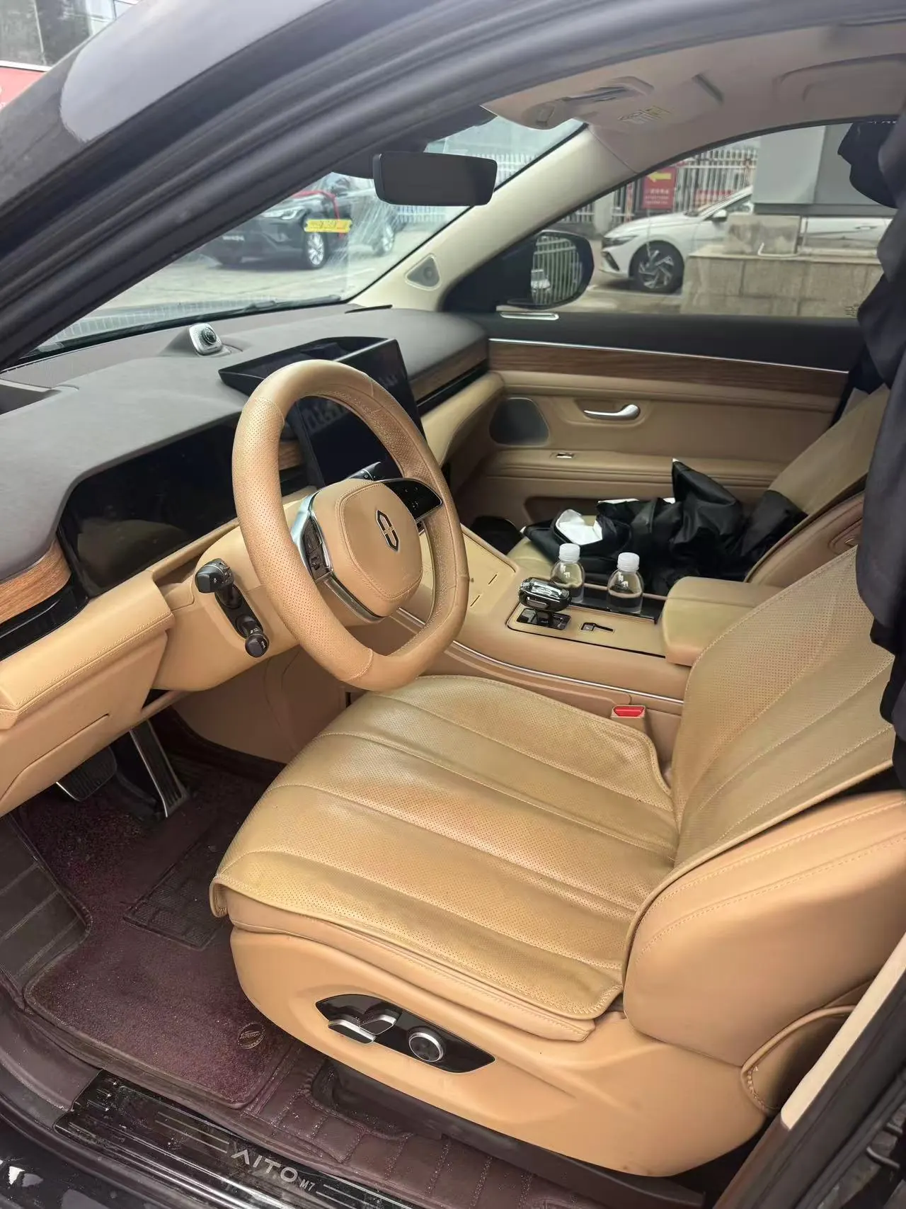 AITO 2024 AITO M7 Smart Drive Rear Drive Max Edition 5-seat Automatic Gear 2