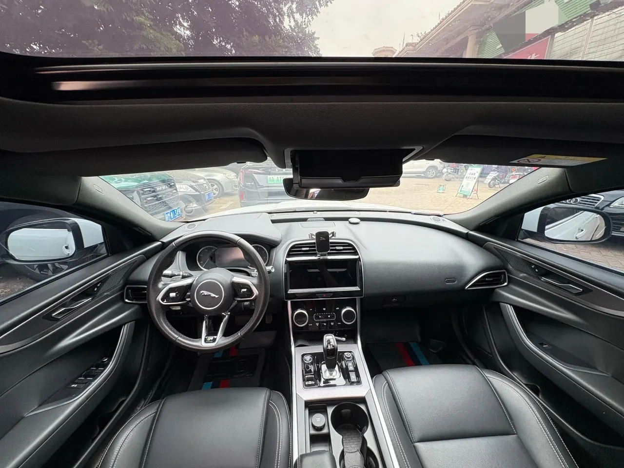 Jaguar 2020 XEL 2.0T 200PS R-DYNAMIC Youth Sports Edition Automatic Gear 6