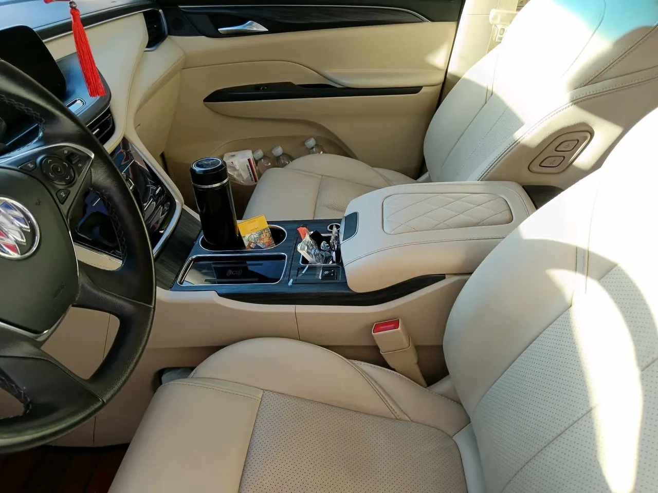Buick 2022 GL8 ES Lu Zun 2.0T 653T Exclusive Automatic Gear 3