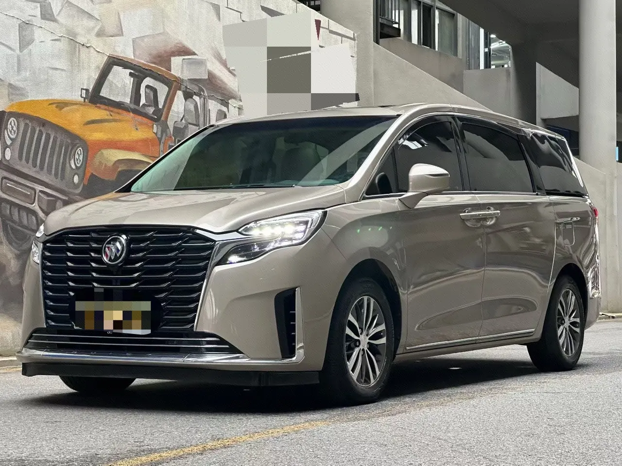 Открыть галерею: Buick 2025 GL8 ES Lu Zun 48V 2.0T Premium Edition Automatic Gear