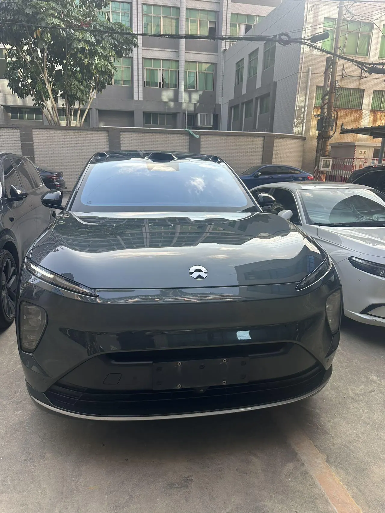 NIO 2023 ES8 75kWh Executive Edition Automatic Gear 2