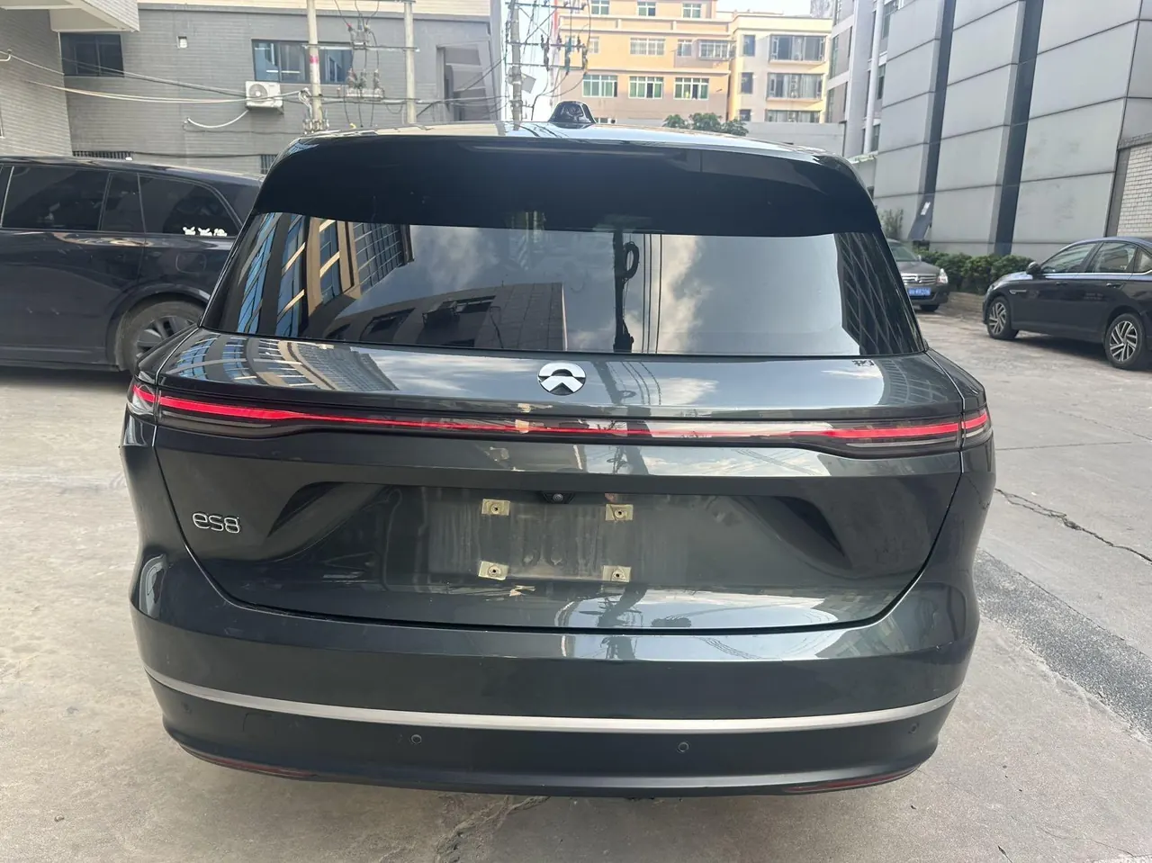 NIO 2023 ES8 75kWh Executive Edition Automatic Gear 5