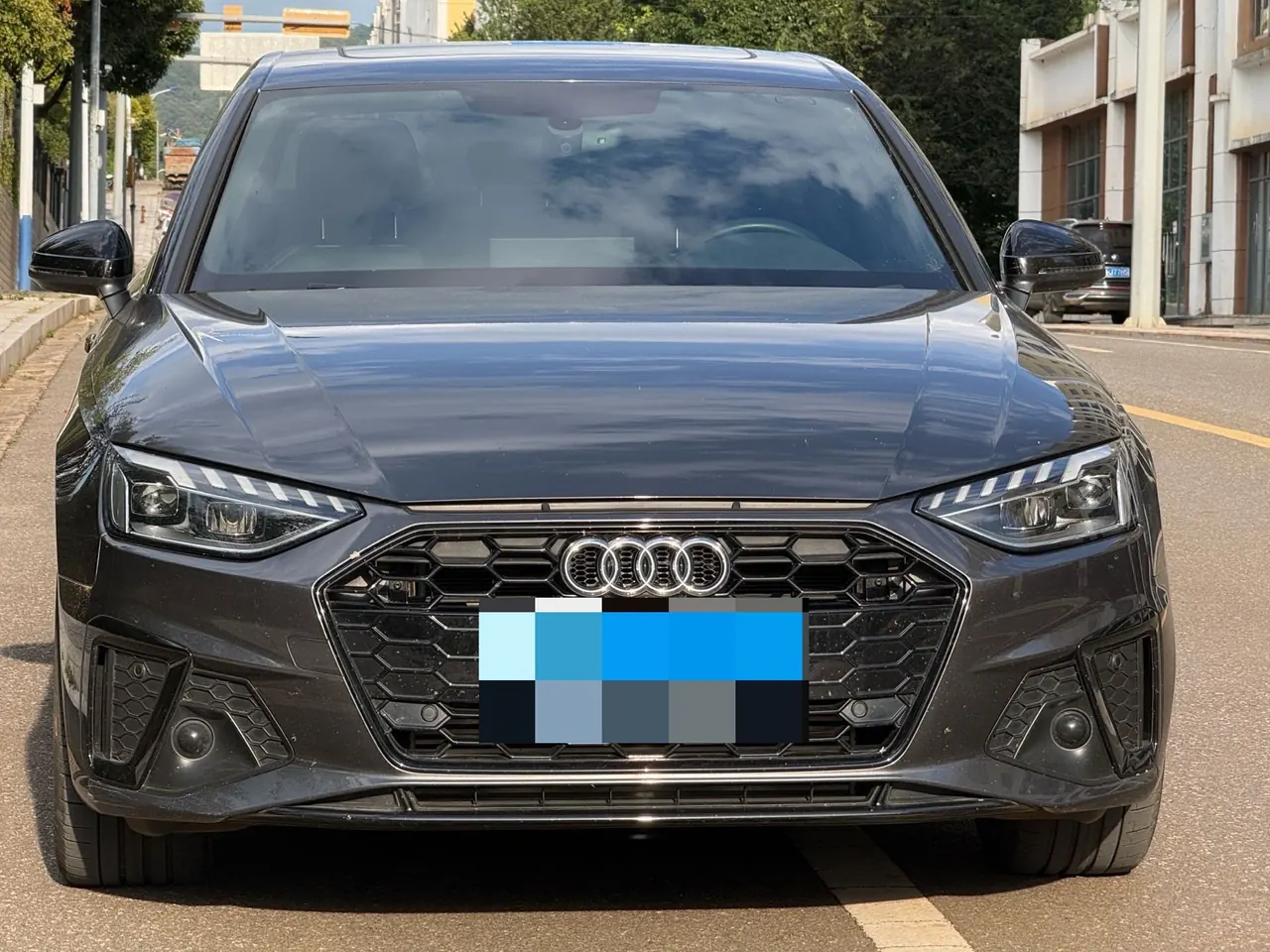 Audi 2023 A4L 2.0TFSI 40TFSI Quattro Deluxe Dynamic Automatic 2