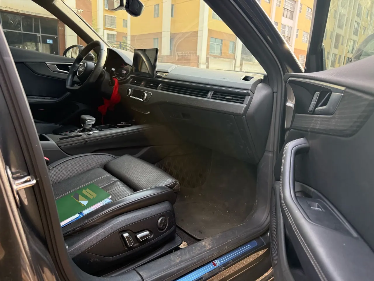 Audi 2023 A4L 2.0TFSI 40TFSI Quattro Deluxe Dynamic Automatic 5