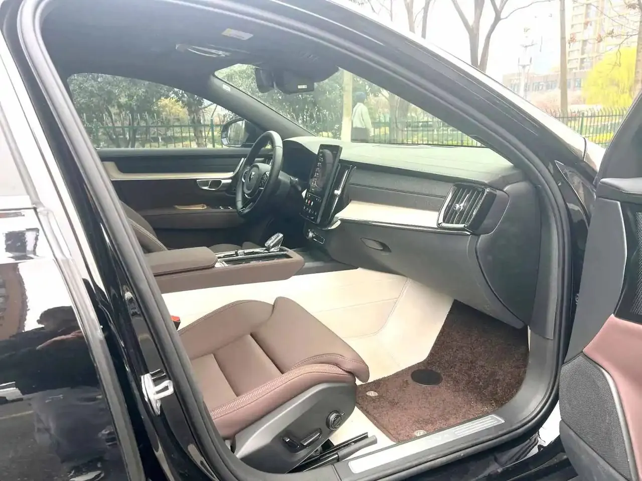 Volvo 2026 S90 48V 2.0T B5 Zhiyuan Deluxe Edition Automatic Gear 8
