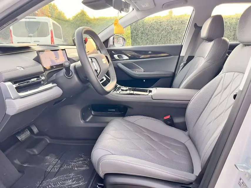 Geely Galaxy 2025 A7 EM-i 1.5 150km Discovery Edition Automatic Gear 4