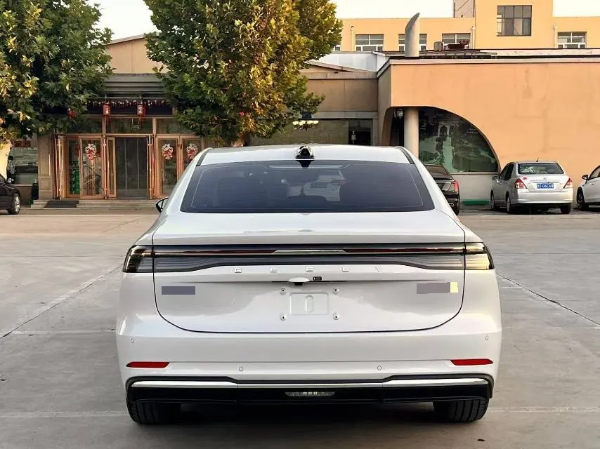 Geely Galaxy 2025 A7 EM-i 1.5 150km Discovery Edition Automatic Gear 8