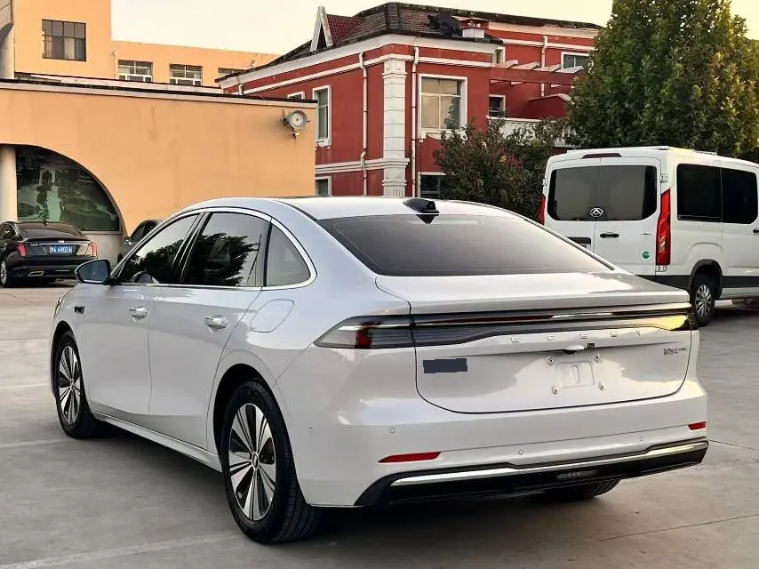 Geely Galaxy 2025 A7 EM-i 1.5 150km Discovery Edition Automatic Gear 9