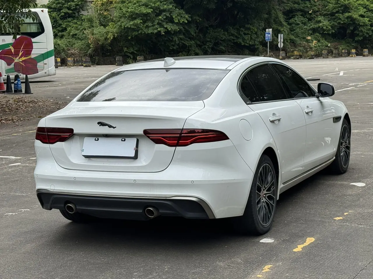 Jaguar 2021 XEL 2.0T 250PS R-DYNAMIC S Enterprising Sports Edition Automatic Gear 7