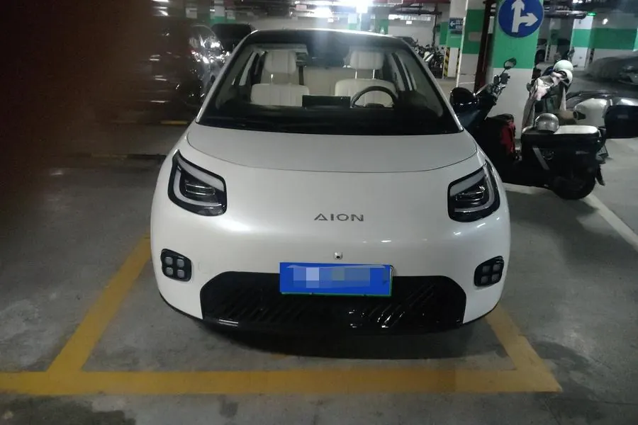 GAC Aion 2025 AION UT 420 Smart Edition Automatic Gear 2