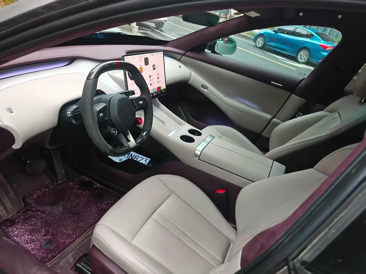 MI 2025 YU7 Long Endurance High Performance Four-wheel Drive Max Edition Automatic Gear 4