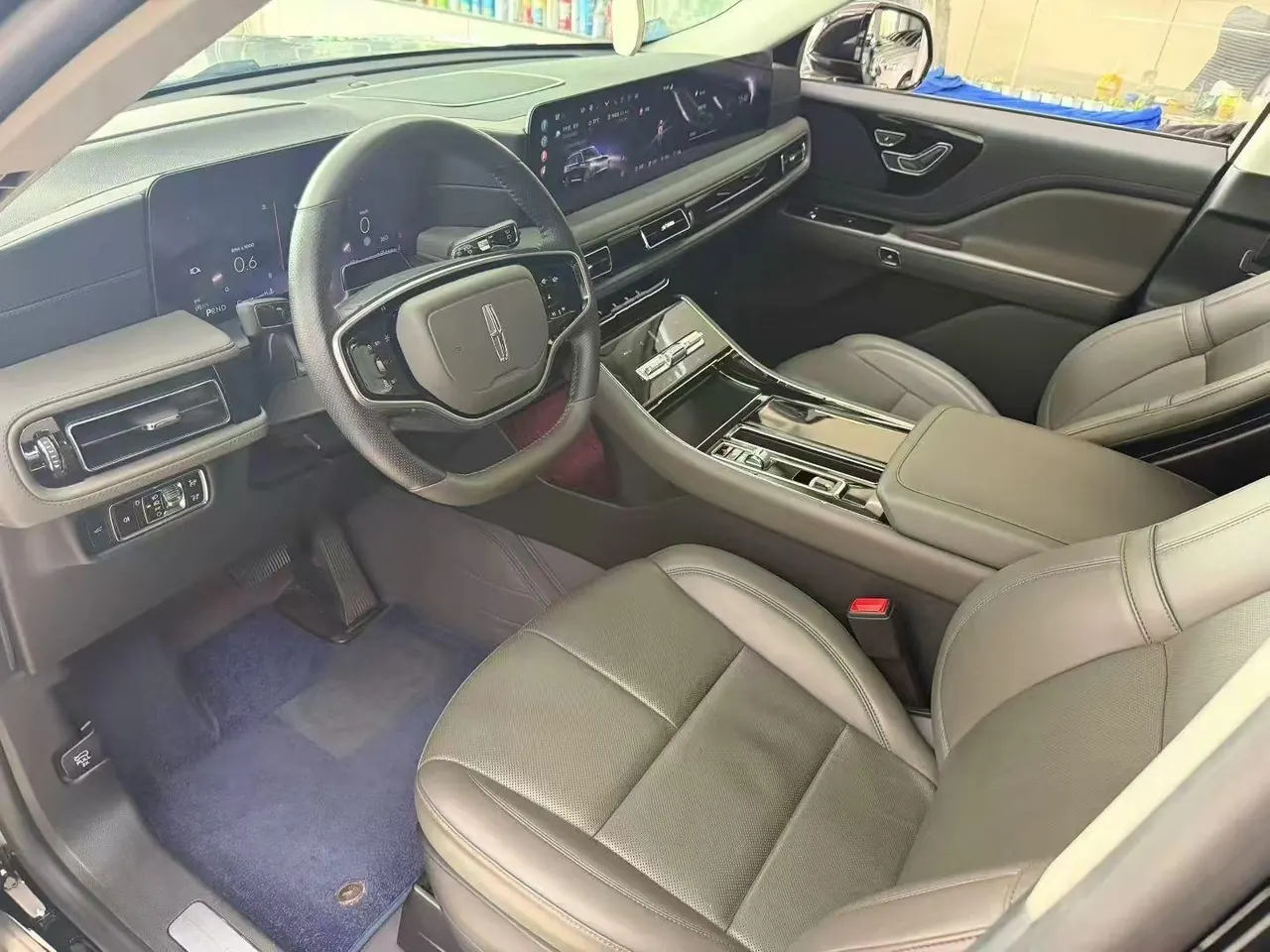 Lincoln 2024 Aviator 3.0T V6 Four-wheel Drive Elegant Edition 7-seat Automatic Gear 2