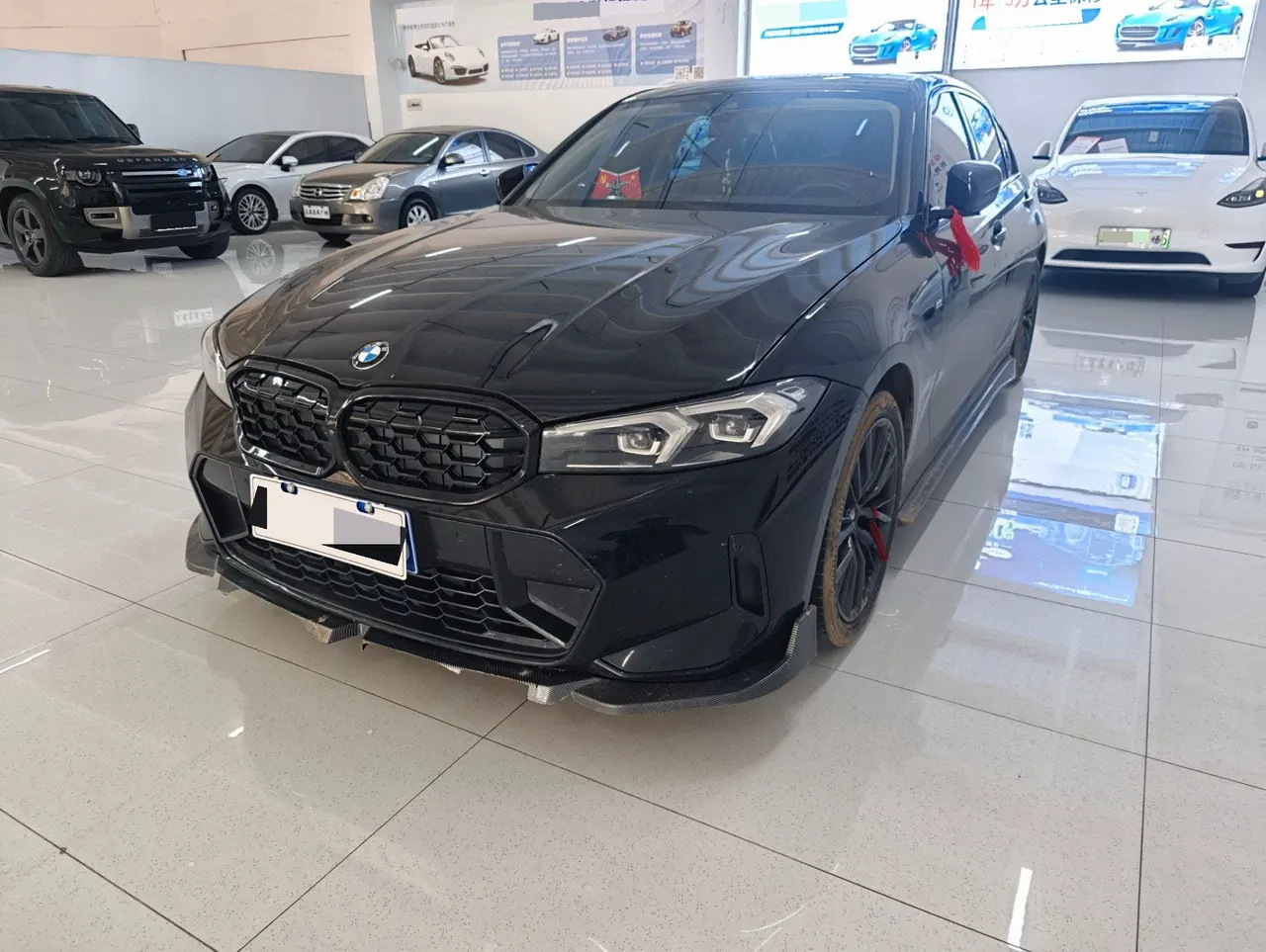 打开图片灯箱:BMW 3 Series 2023 325Li 2.0T M Sports Obsidian Night Suit Automatic Gear