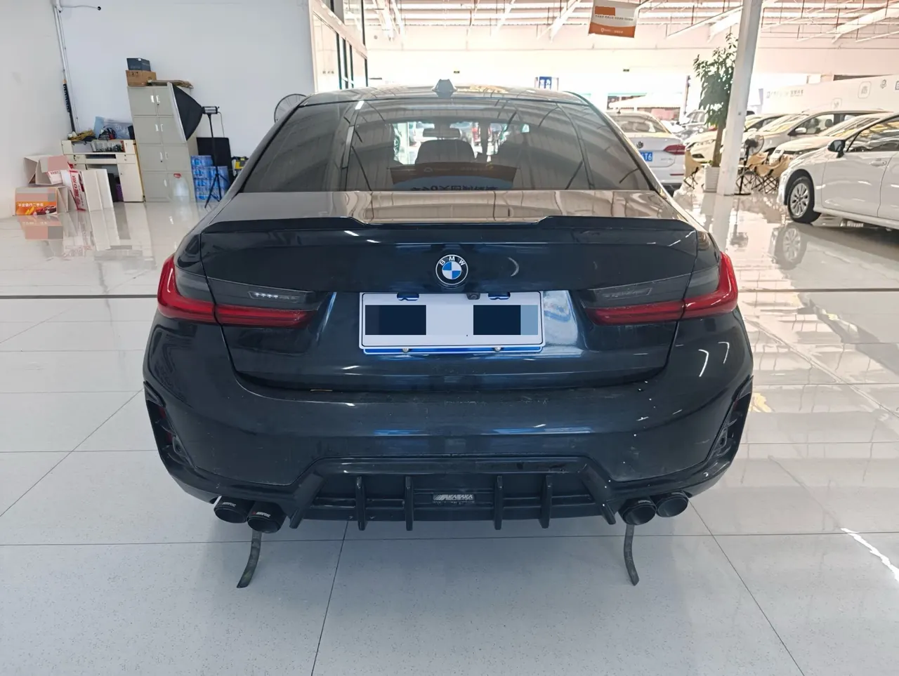BMW 3 Series 2023 325Li 2.0T M Sports Obsidian Night Suit Automatic Gear 4