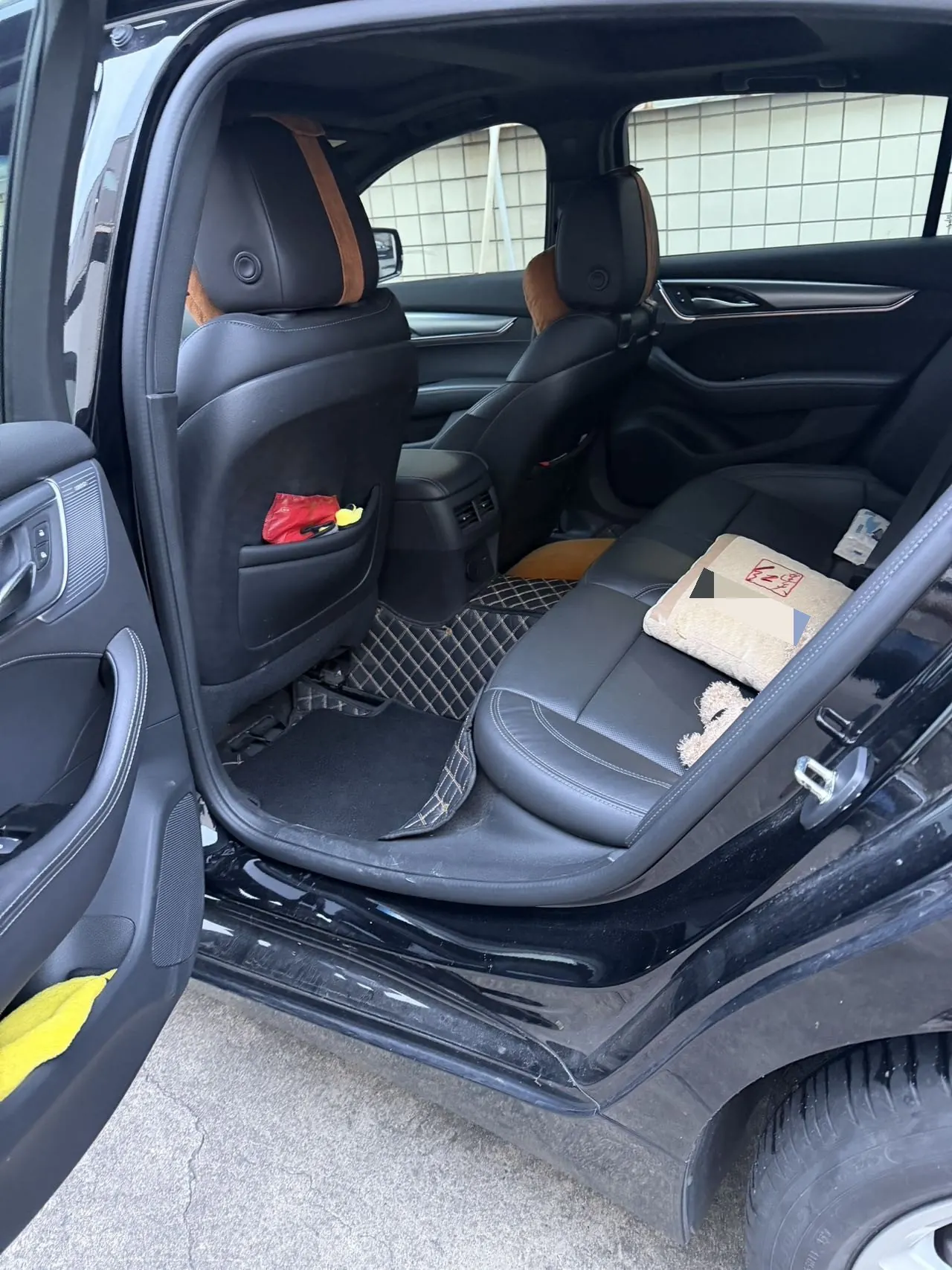Cadillac 2023 CT5 2.0T 28T Luxury (Standard Edition) Automatic Gear 4