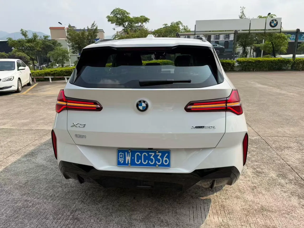 BMW 2026 X3 xDrive30L 2.0T Leading M Sports Obsidian Night Suit Automatic Gear 5